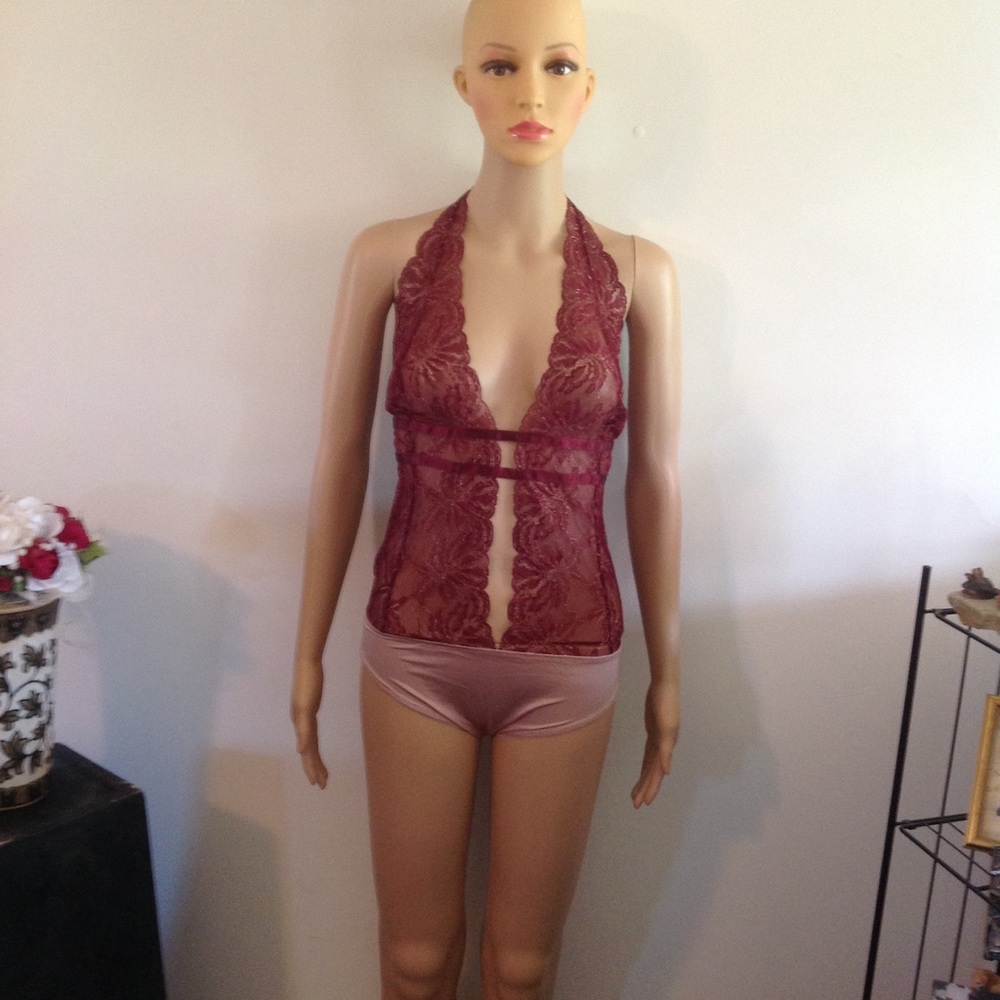Lingerie - Picture 2 of 4